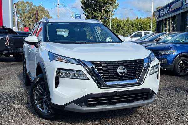 2024 Nissan X-TRAIL ST T33