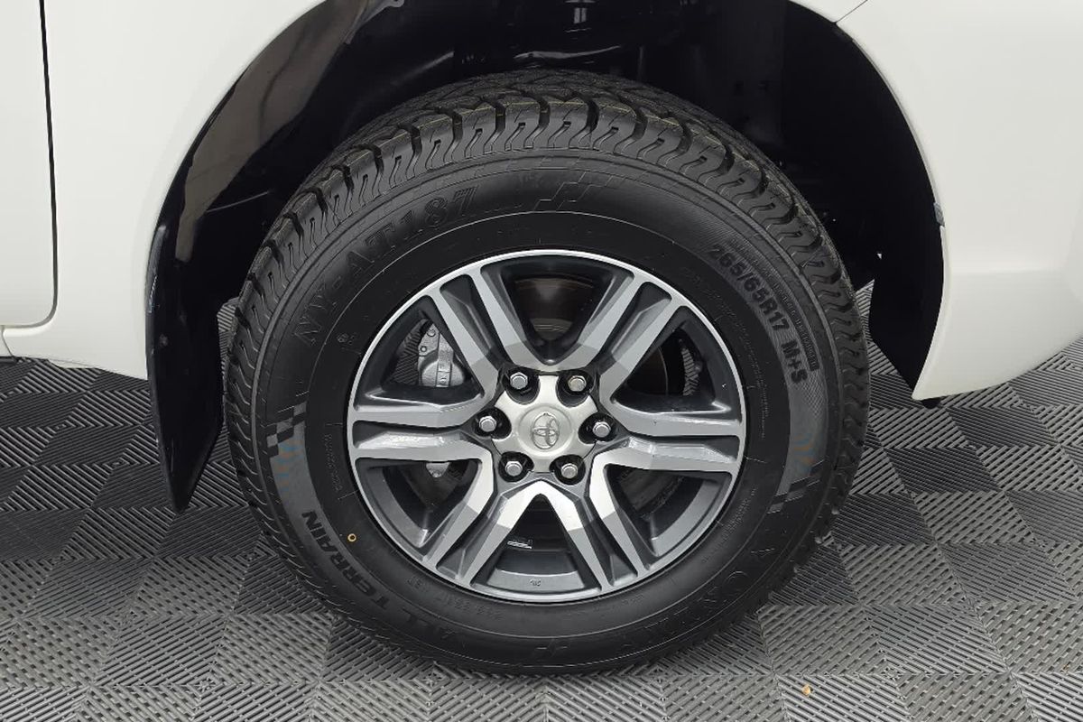2020 Toyota Hilux Workmate GUN125R 4X4