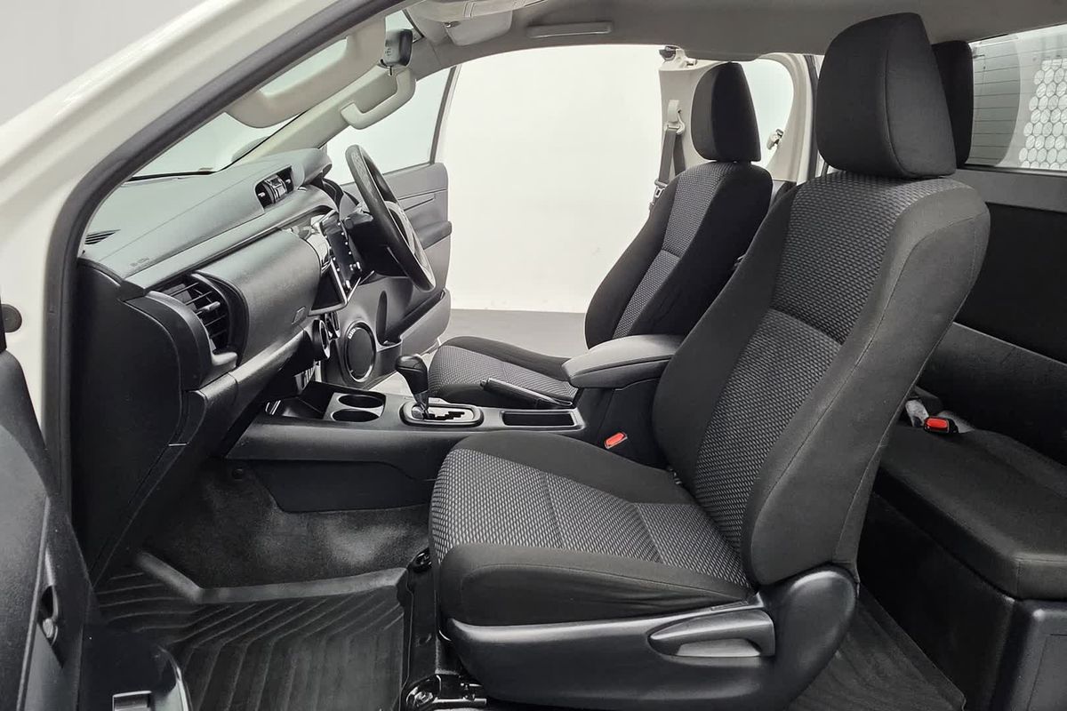 2020 Toyota Hilux Workmate GUN125R 4X4