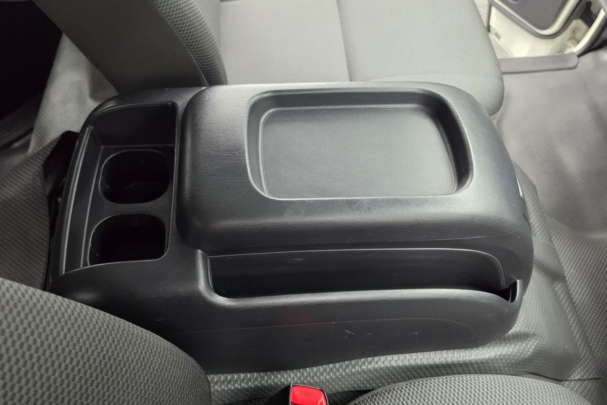 2017 Toyota Hiace KDH201R LWB