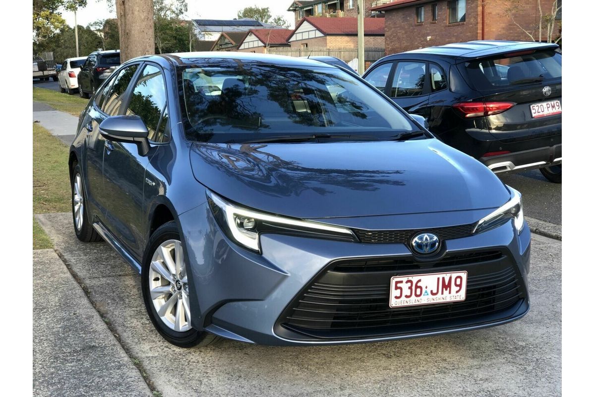 2024 Toyota Corolla SX Hybrid ZWE219R
