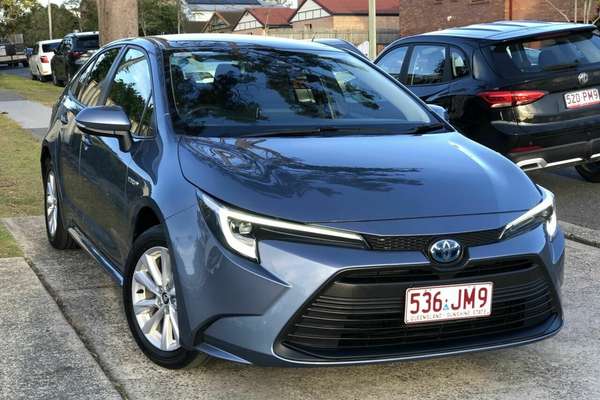 2024 Toyota Corolla SX Hybrid ZWE219R