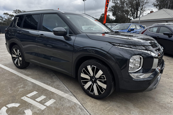 2025 Mitsubishi Outlander Aspire ZM