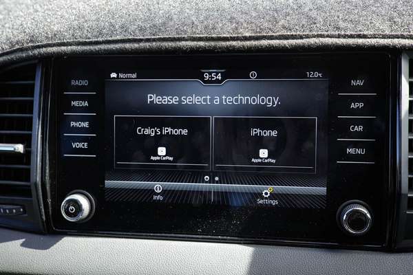 2022 SKODA Karoq 140TSI Sportline NU thumb-11