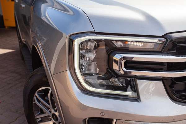 2025 Ford Everest Trend 2.0L thumb-1