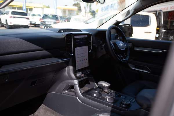 2025 Ford Everest Trend 2.0L thumb-20