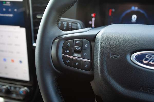 2025 Ford Everest Trend 2.0L thumb-25