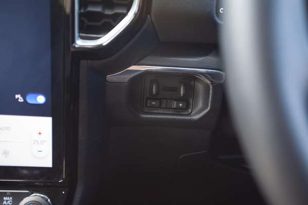 2025 Ford Everest Trend 2.0L thumb-30
