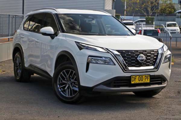 2022 Nissan X-TRAIL ST T33