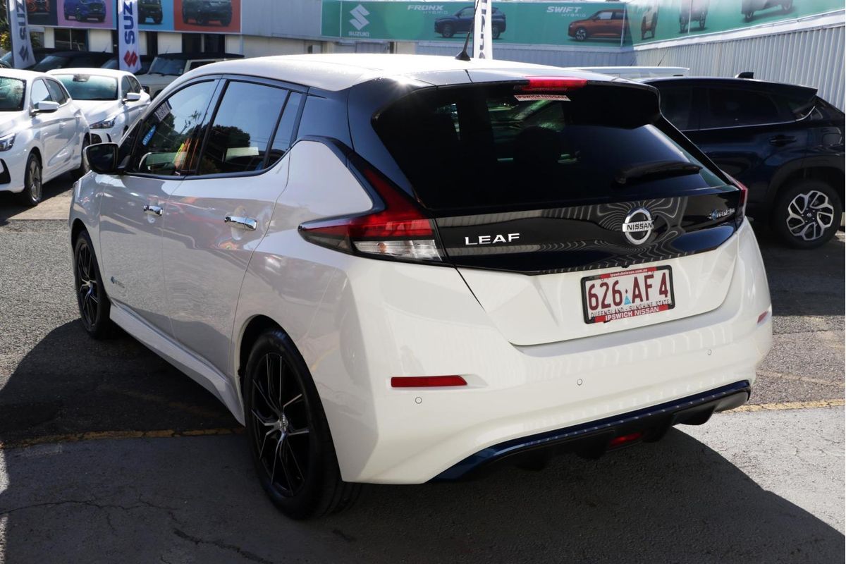 2019 Nissan LEAF ZE1