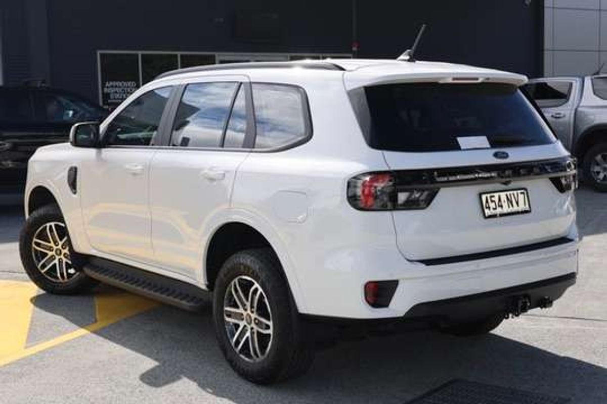 2025 Ford Everest Ambiente 2.0L