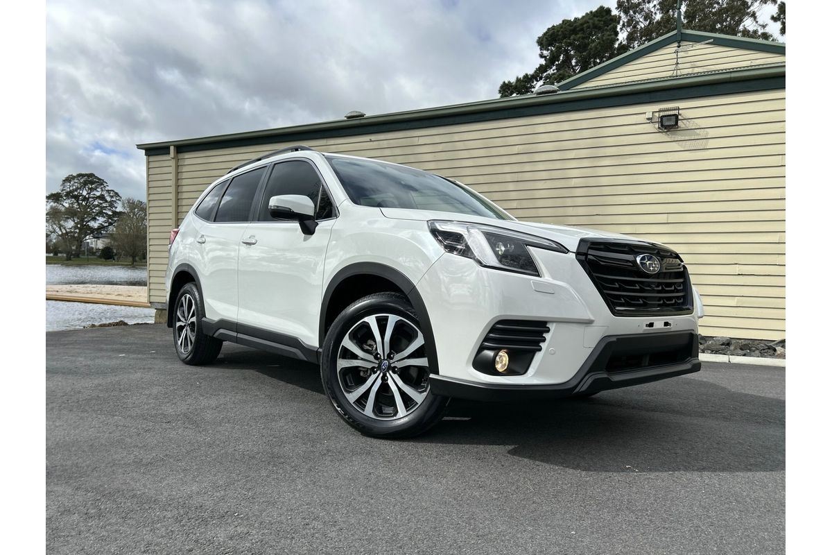 2024 Subaru Forester 2.5i Premium S5