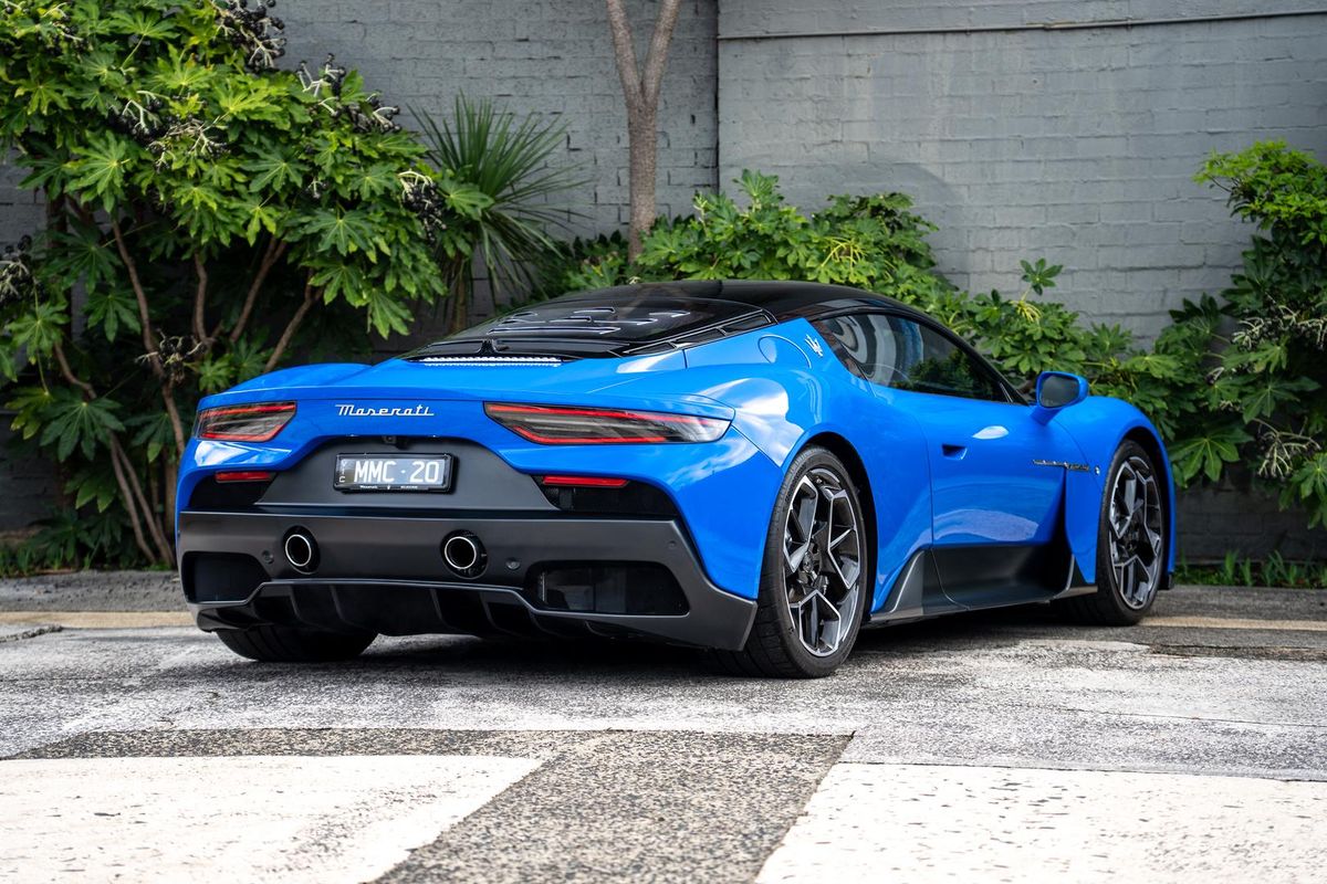 2022 Maserati MC20 M240