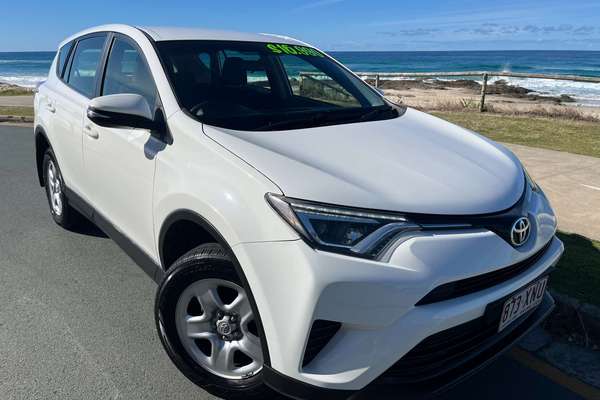 2017 Toyota RAV4 GX ZSA42R