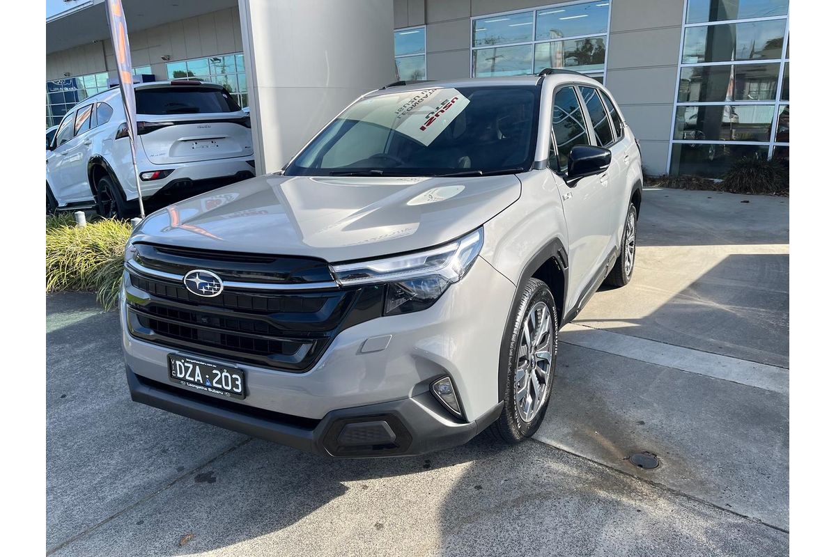 2025 Subaru Forester Hybrid Touring S6