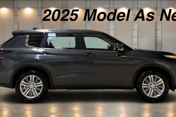2025 Mitsubishi Outlander ES ZM