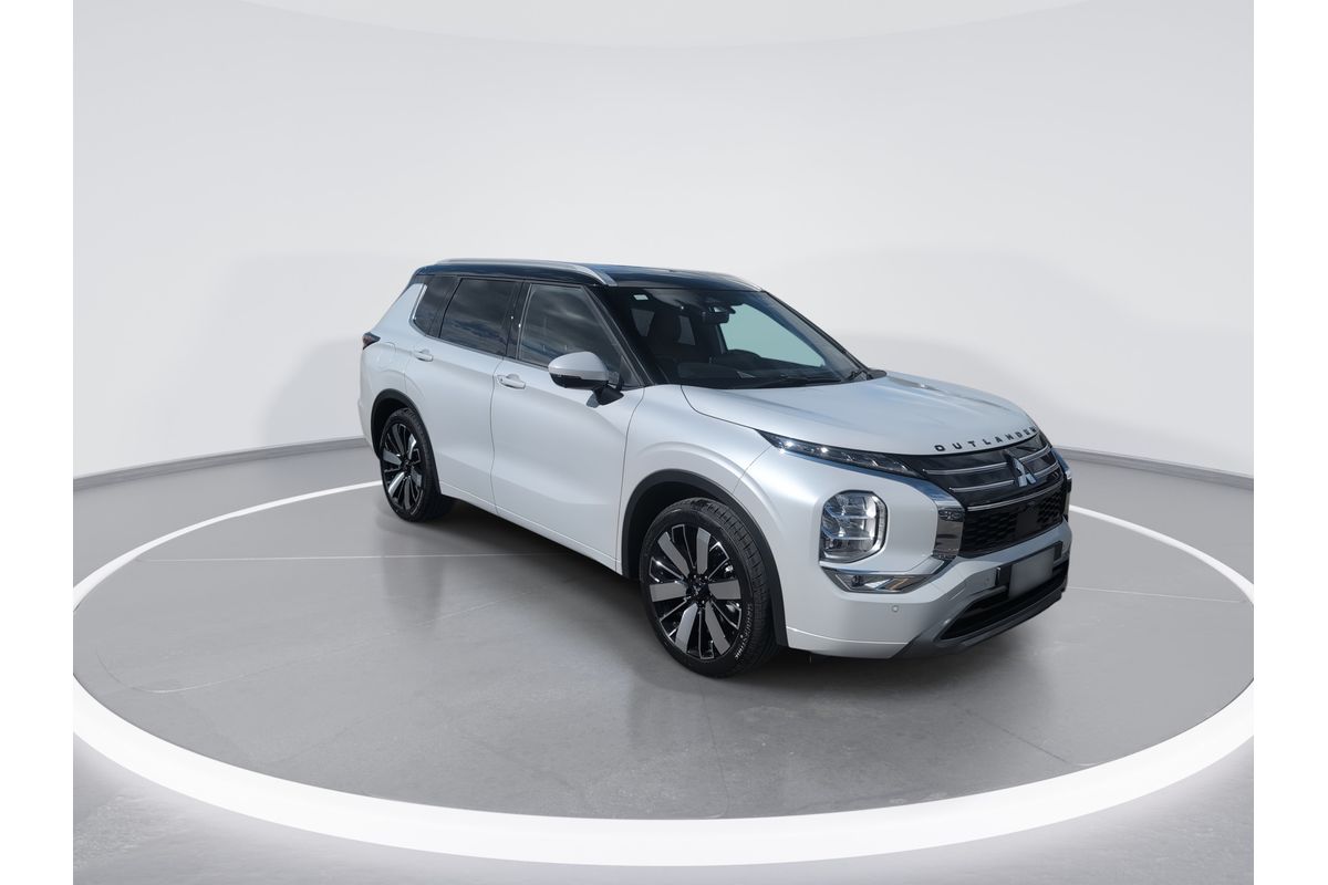 2025 Mitsubishi Outlander Exceed Tourer ZM