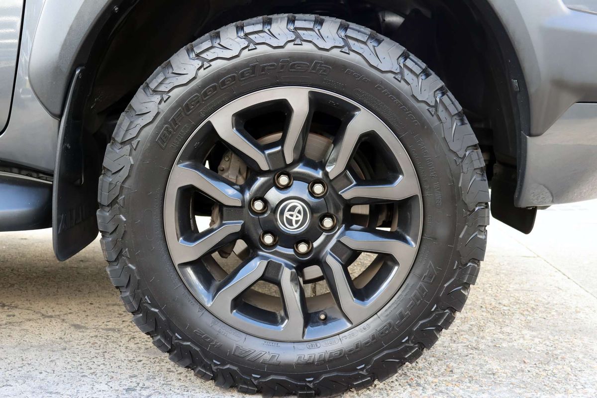 2021 Toyota Hilux Rogue GUN126R 4X4 image 19