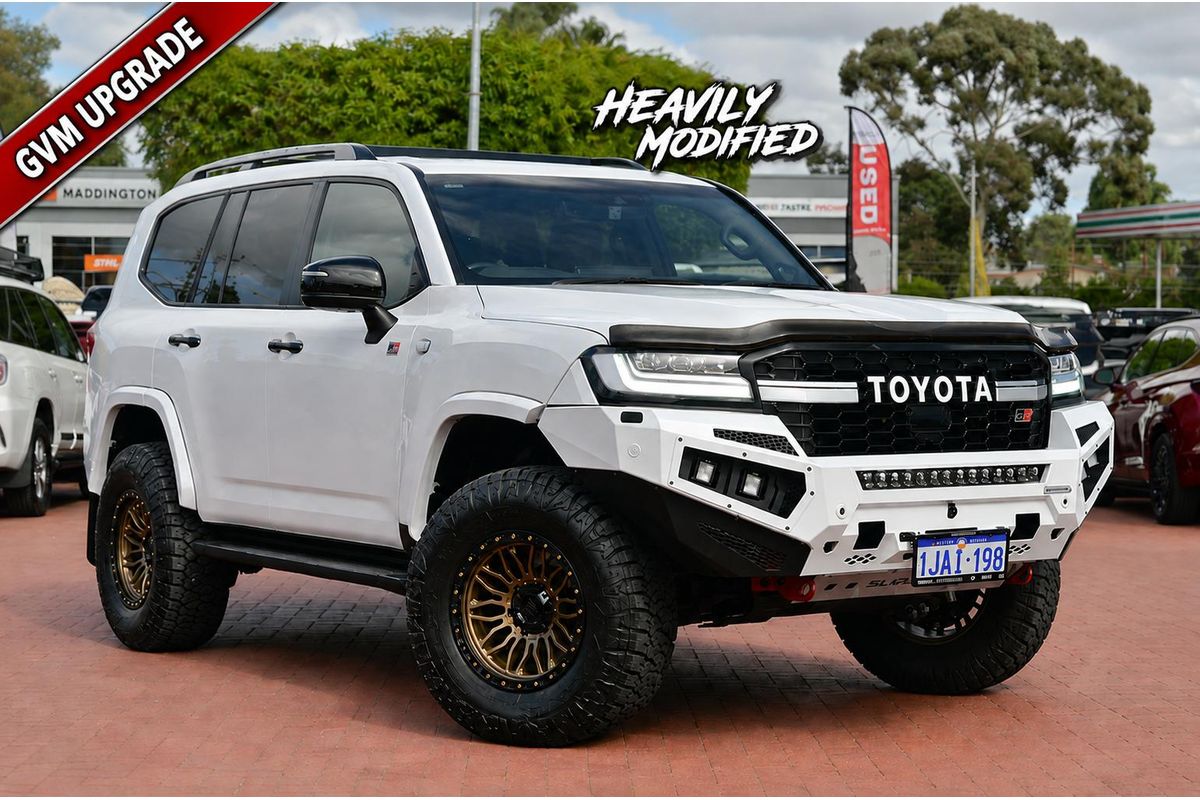 2024 Toyota Landcruiser GR Sport FJA300R