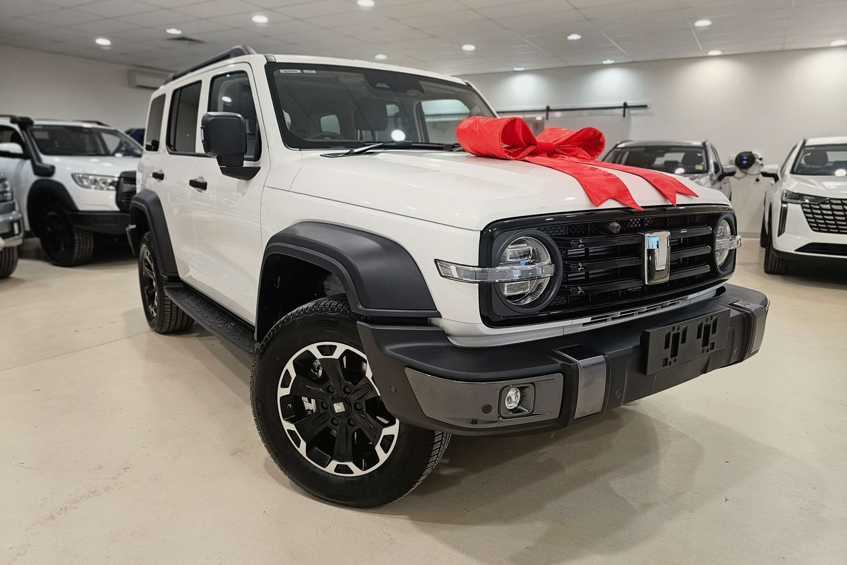 2026 GWM Tank 300 Ultra Hi4-T PHEV P01