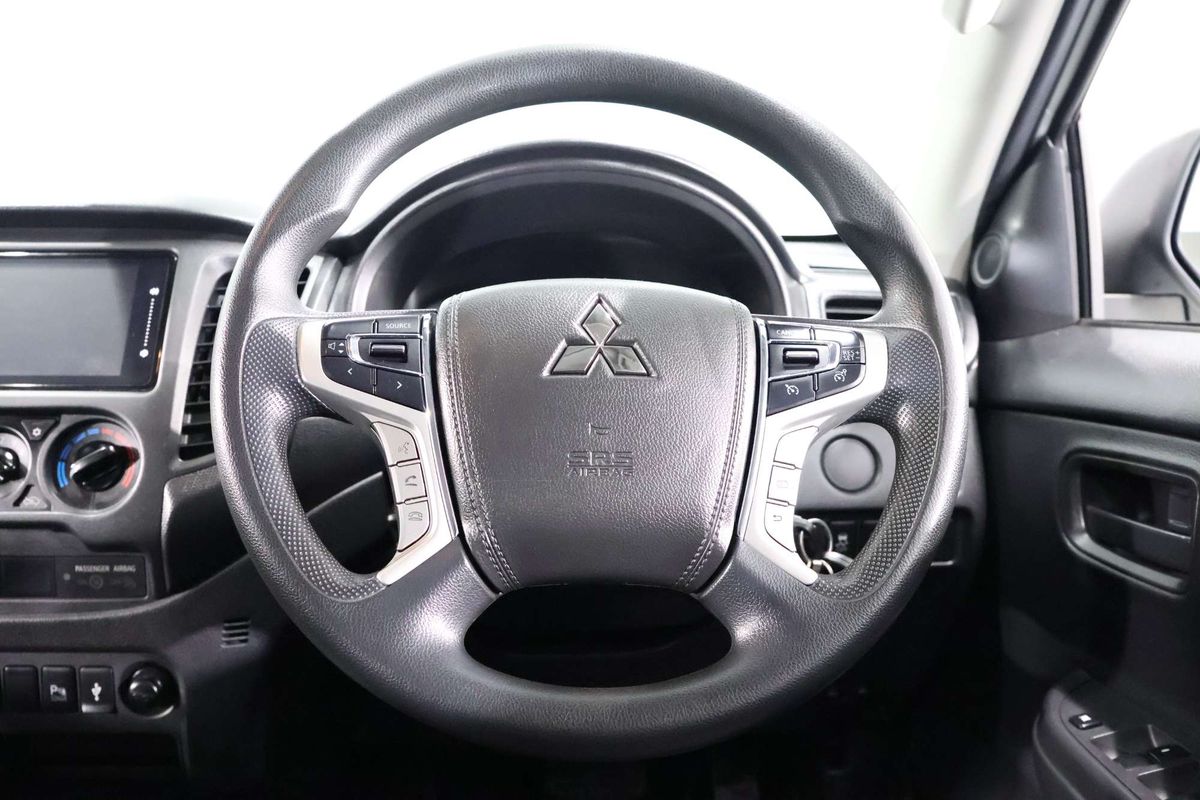 2022 Mitsubishi Triton GLX MR Rear Wheel Drive
