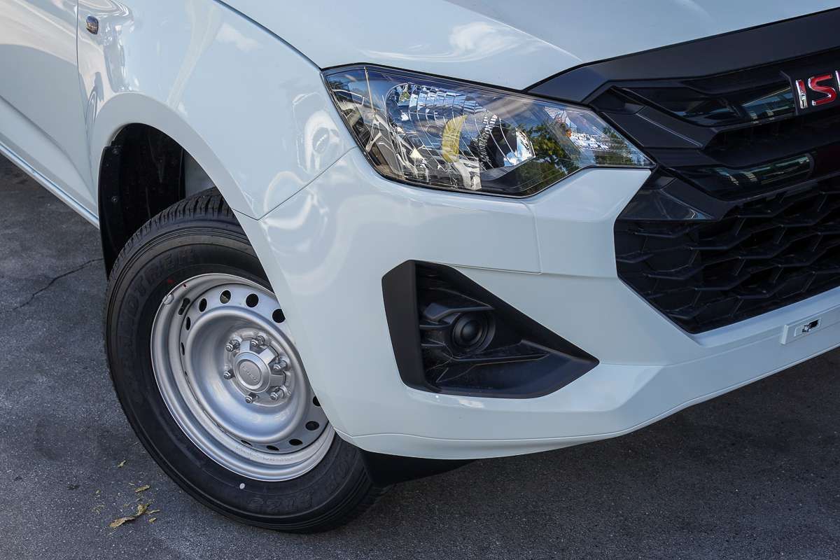 2026 Isuzu D-MAX SX 4X4