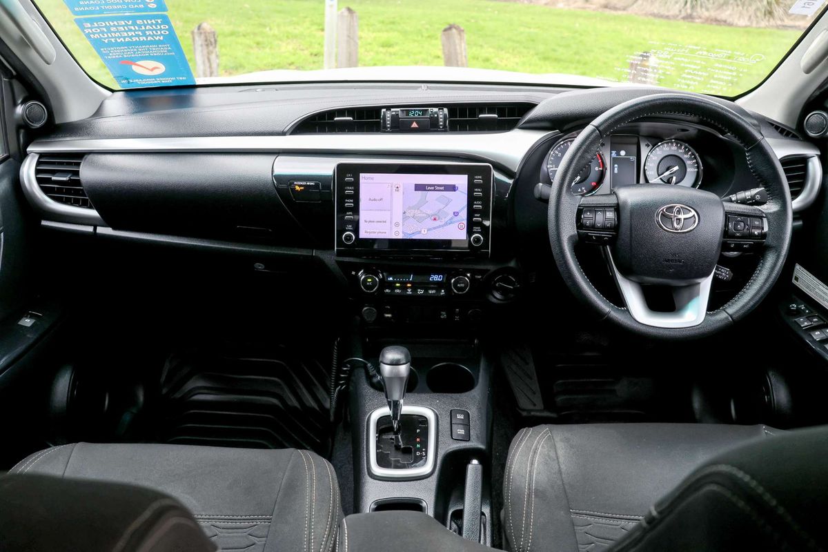 2021 Toyota Hilux SR5 GUN126R 4X4 image 18