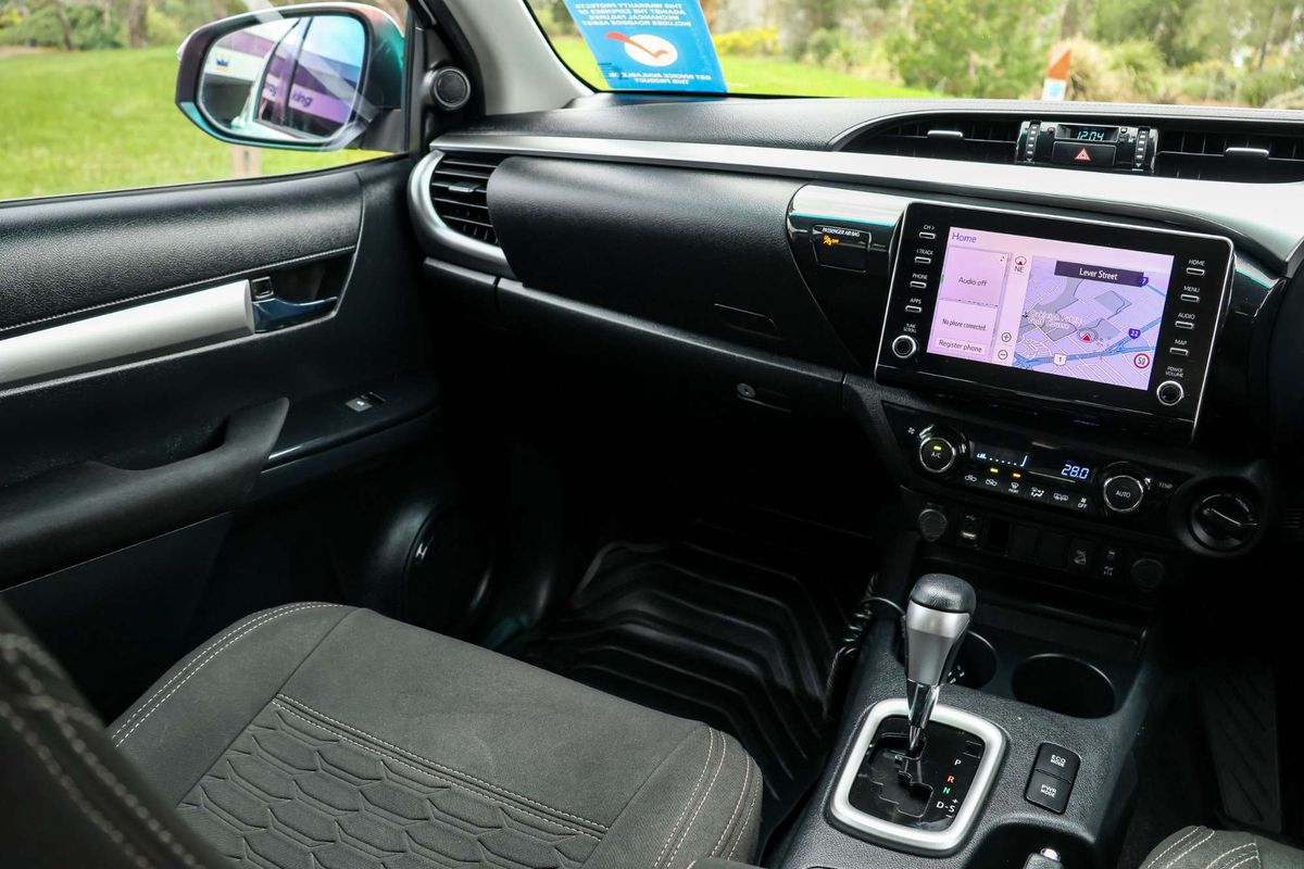 2021 Toyota Hilux SR5 GUN126R 4X4 image 26