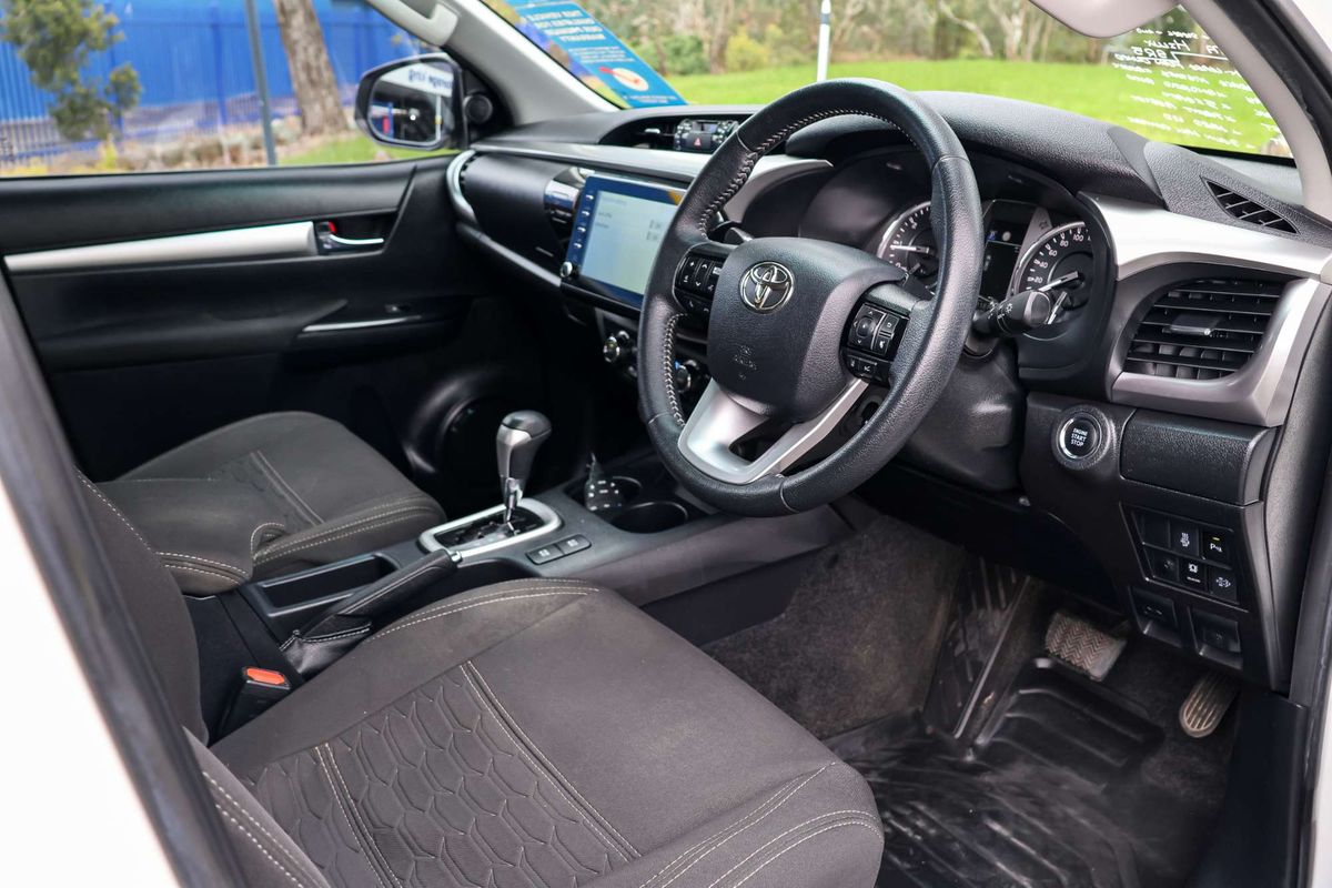 2021 Toyota Hilux SR5 GUN126R 4X4 image 30