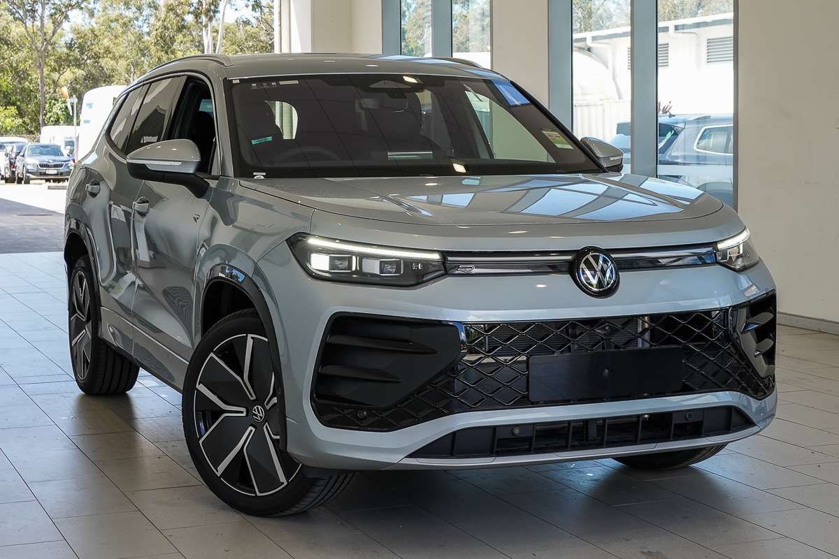 2026 Volkswagen Tayron 200TSI eHybrid R-Line R4