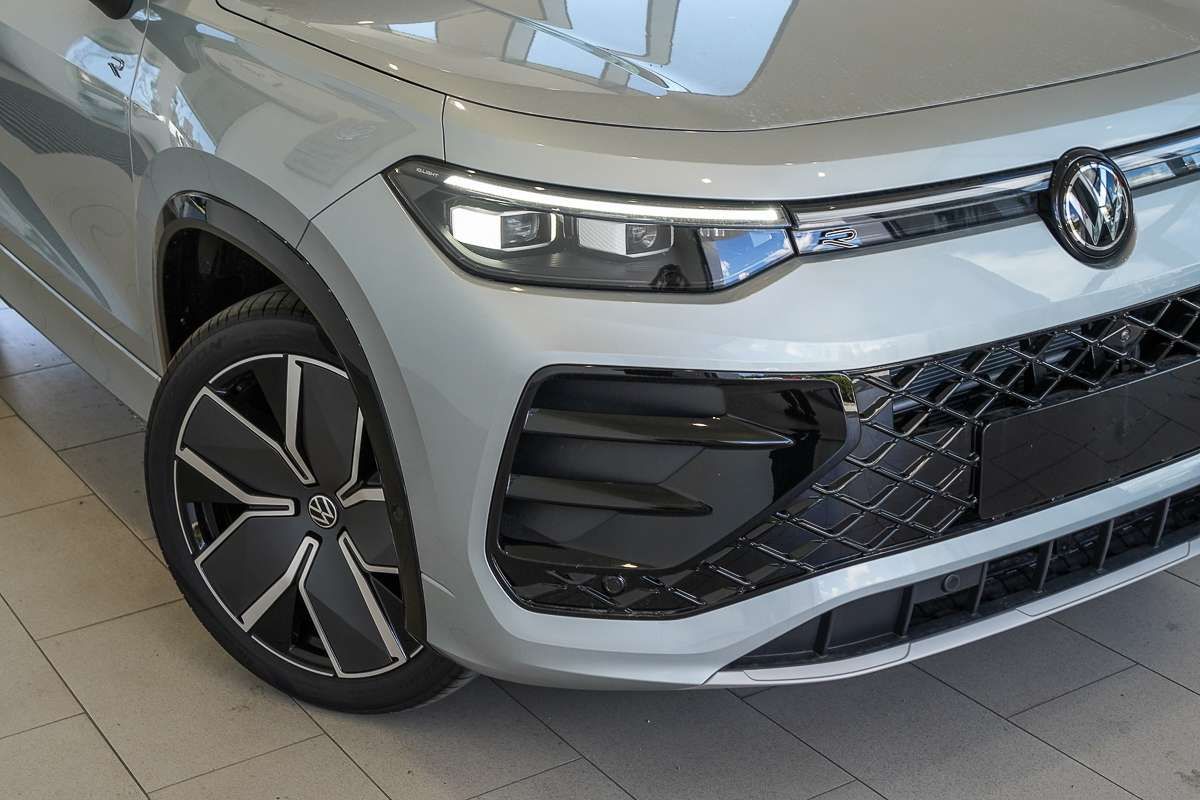 2026 Volkswagen Tayron 200TSI eHybrid R-Line R4