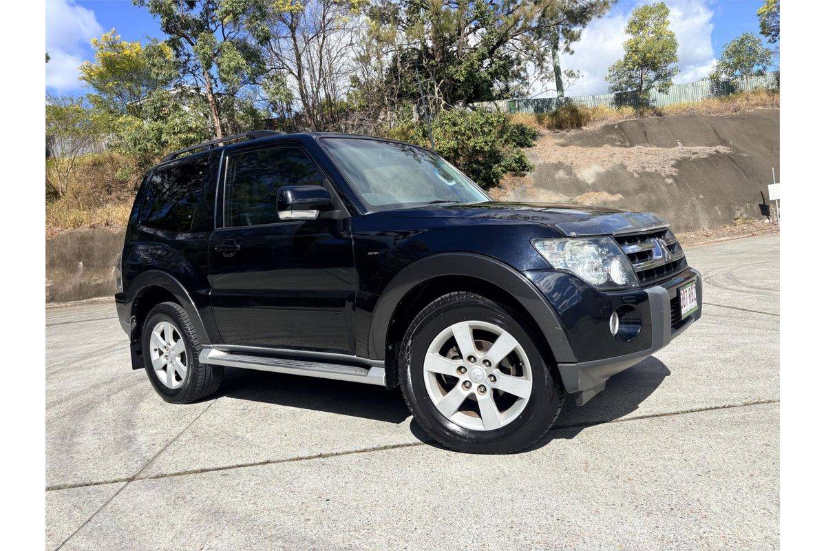 2008 Mitsubishi Pajero X NS