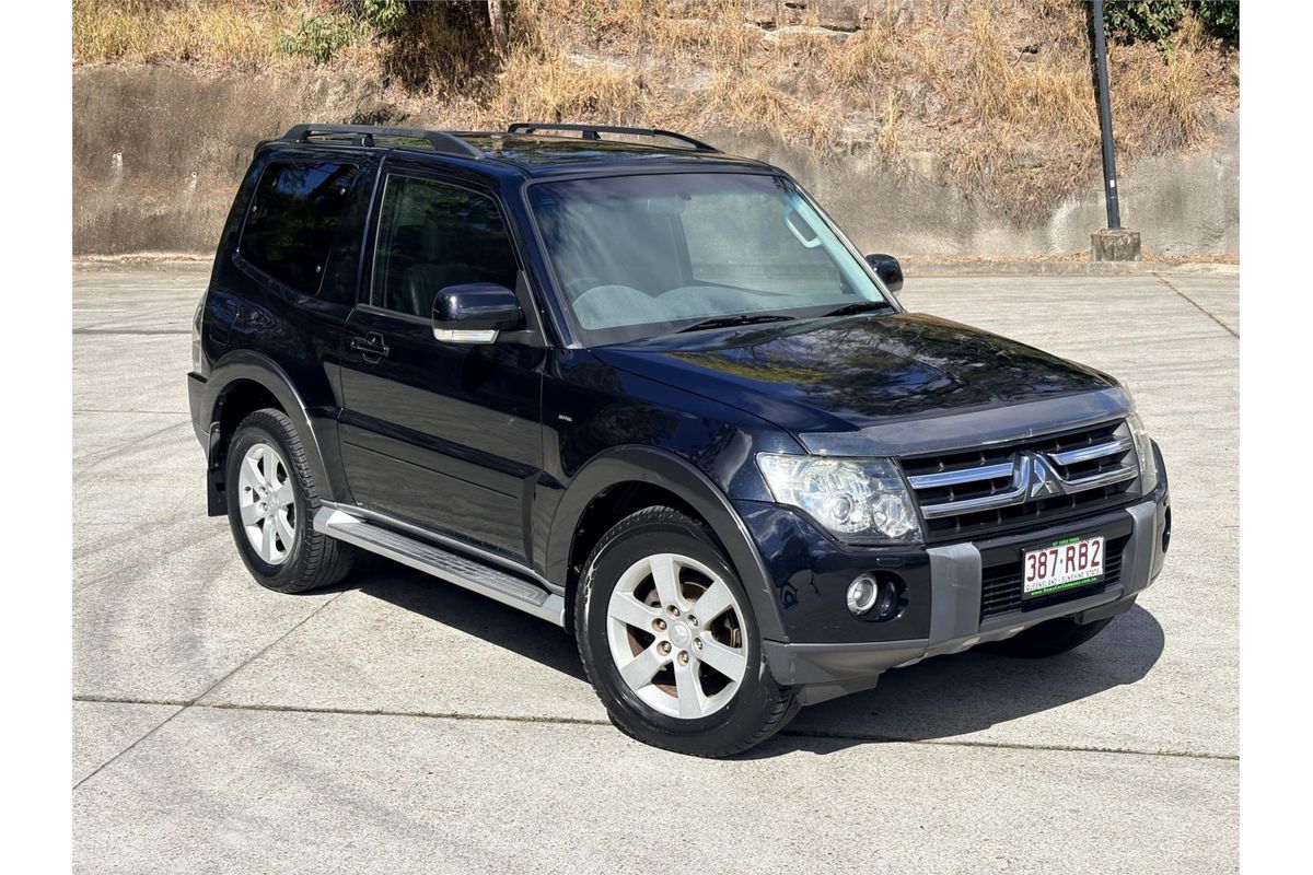 2008 Mitsubishi Pajero X NS