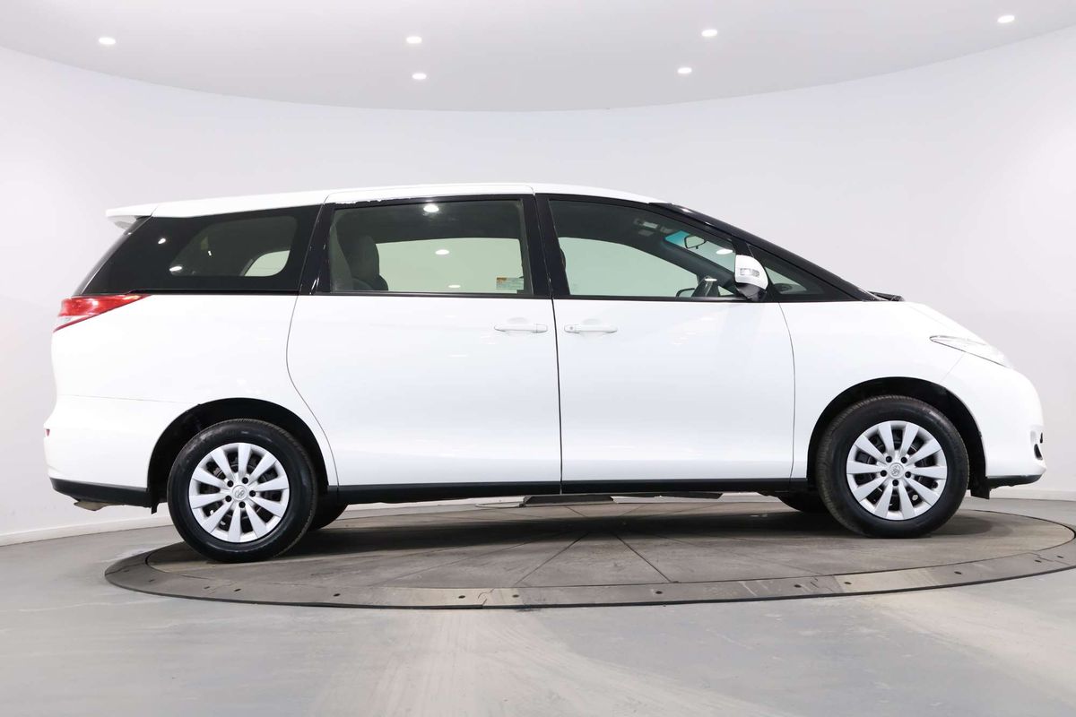 2018 Toyota Tarago GLi ACR50R