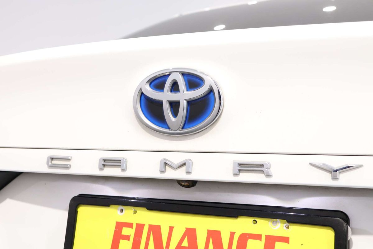 2022 Toyota Camry Ascent AXVH70R