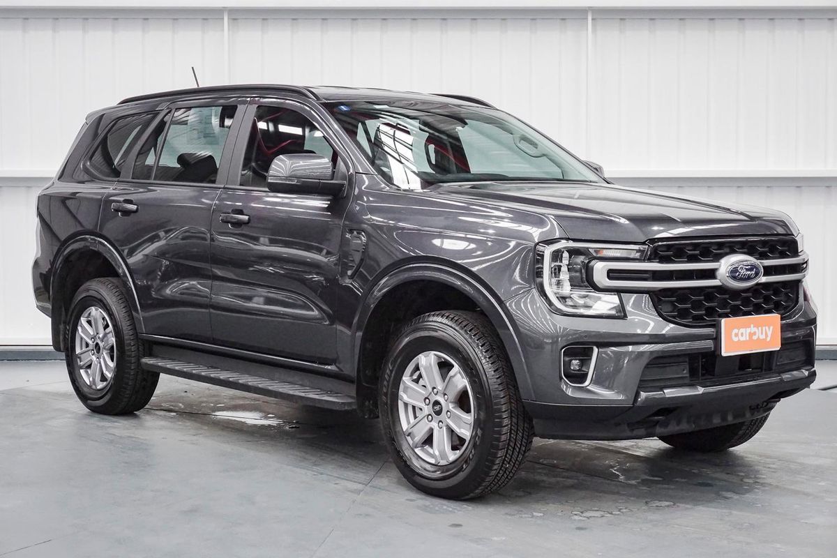 2025 Ford Everest Ambiente 2.0L