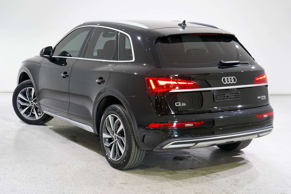 2022 Audi Q5 45 TFSI FY