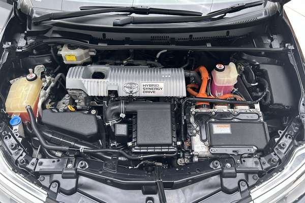 2017 Toyota Corolla Hybrid ZWE186R thumb-10