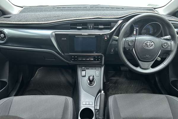 2017 Toyota Corolla Hybrid ZWE186R thumb-19