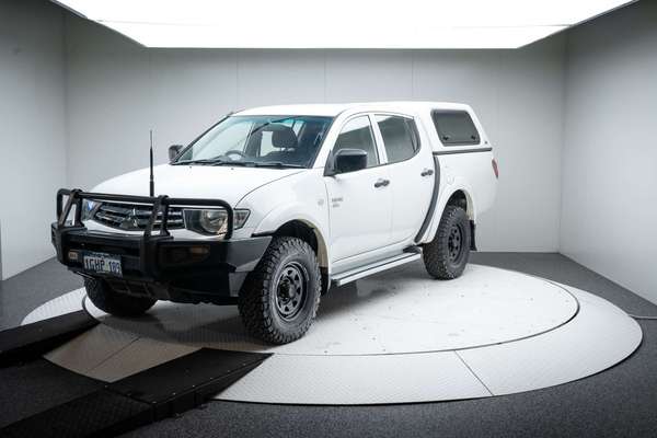 2011 Mitsubishi Triton GLX MN 4X4