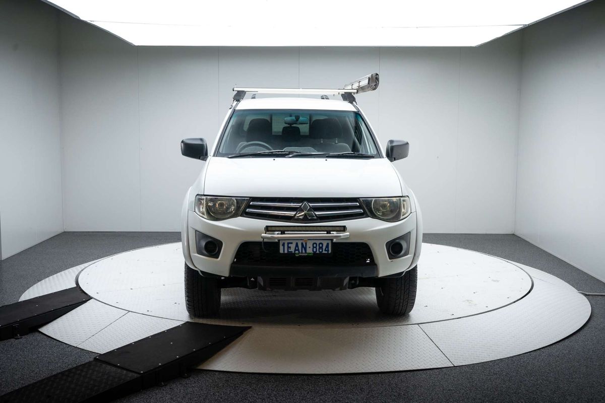 2012 Mitsubishi Triton GLX MN 4X4