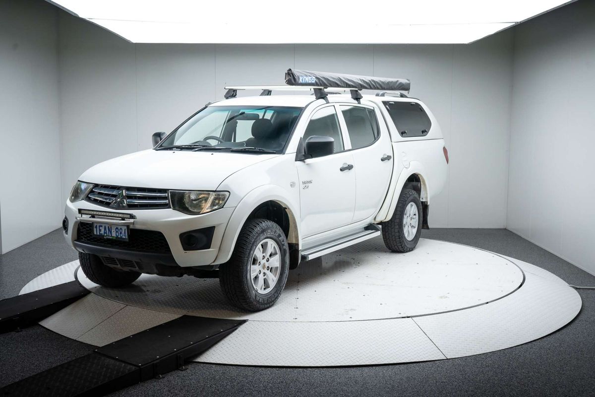 2012 Mitsubishi Triton GLX MN 4X4