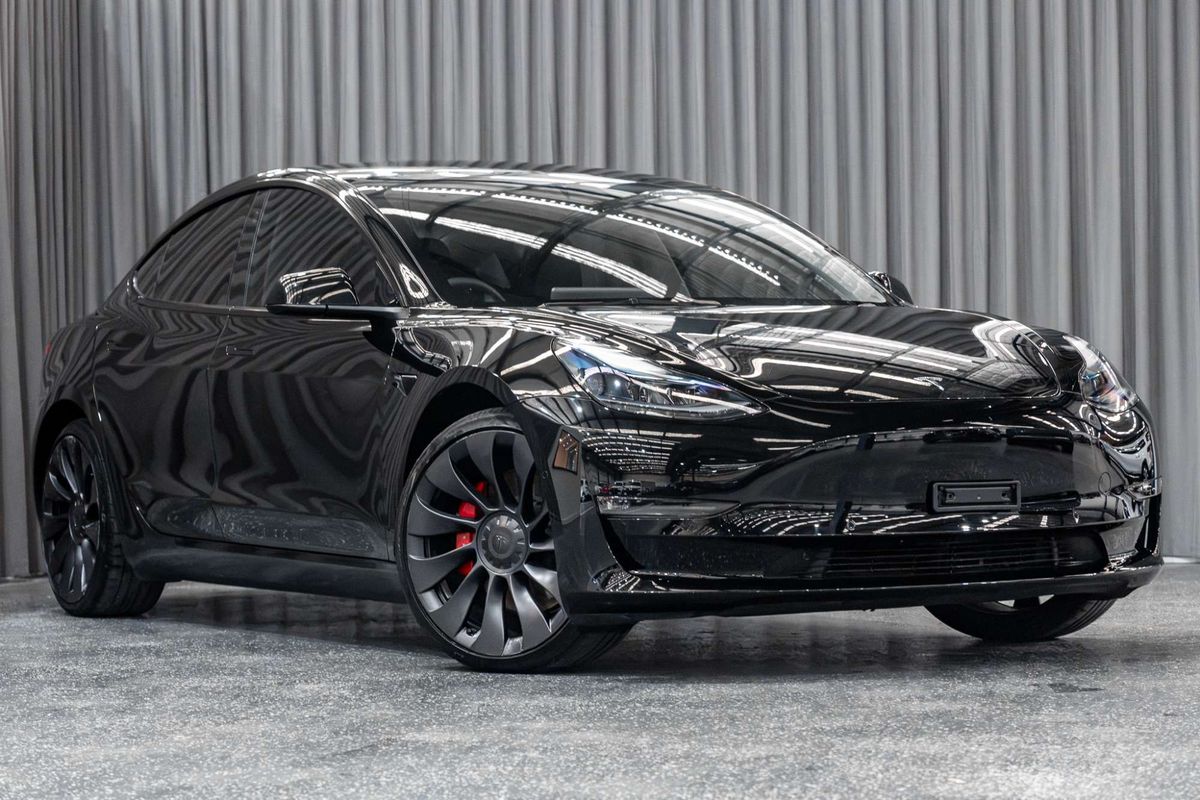 2023 Tesla Model 3 Performance