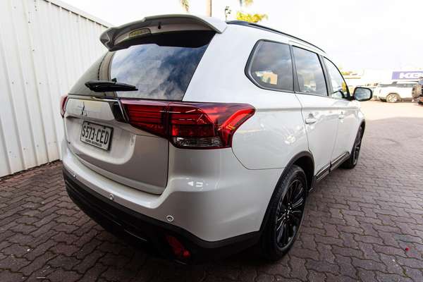 2020 Mitsubishi Outlander Black Edition ZL thumb-9