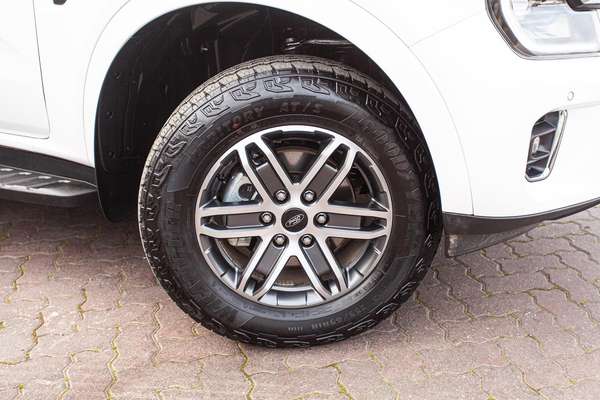 2026 Ford Everest Trend 2.0L thumb-2