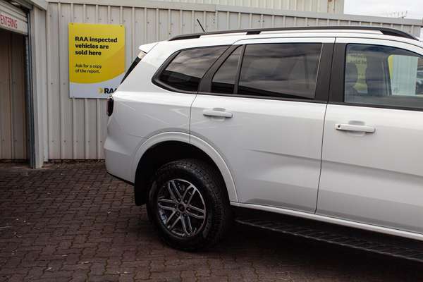 2026 Ford Everest Trend 2.0L thumb-6