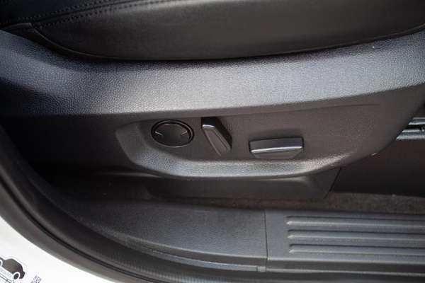 2026 Ford Everest Trend 2.0L thumb-22