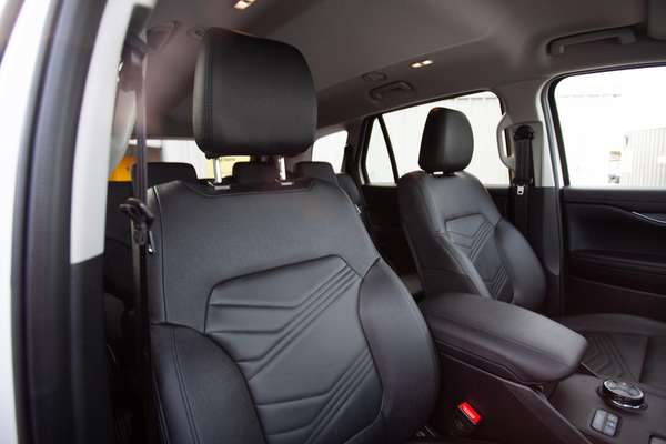 2026 Ford Everest Trend 2.0L thumb-23