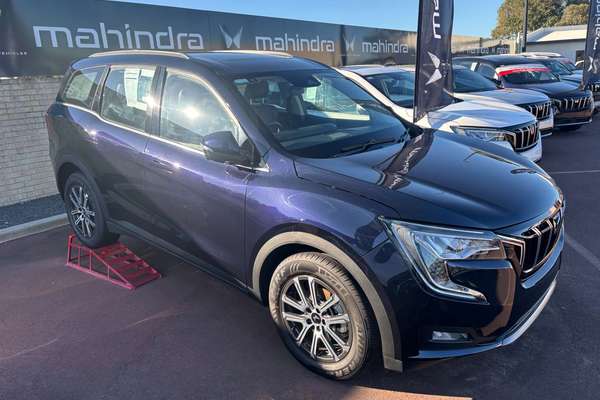 2025 Mahindra XUV700 AX7L