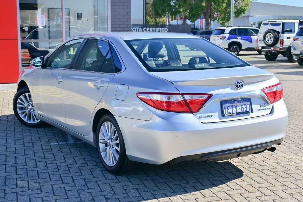 2015 Toyota Camry Atara SL AVV50R